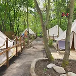 Luxuszelt Glamping Lawica- Splywy Przelomem Bardzkim
