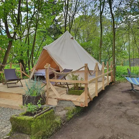 Luxusní stan Glamping Lawica- Splywy Przelomem Bardzkim Kladsko