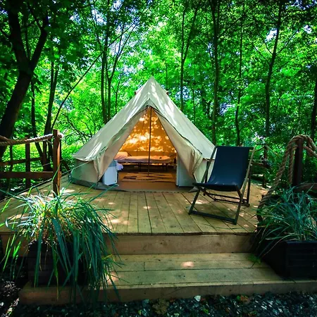 Glamping Lawica- Splywy Przelomem Bardzkim Tente de luxe