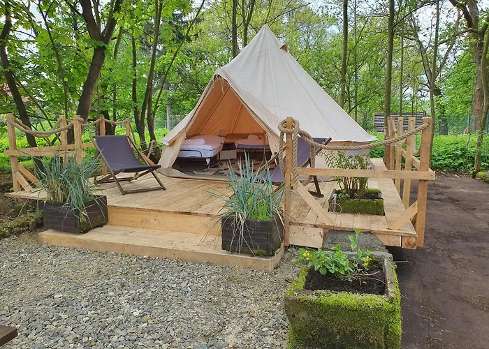 Glamping Lawica- Splywy Przelomem Bardzkim Tente de luxe *