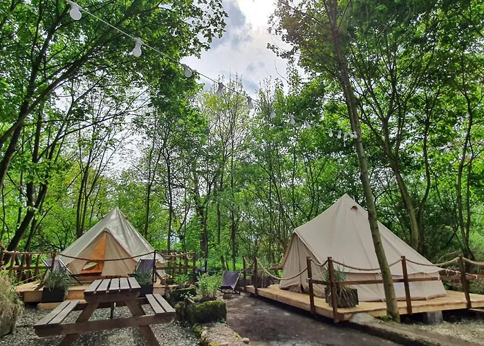 Glamping Lawica- Splywy Przelomem Bardzkim Tente de luxe *