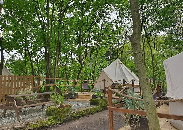 Tente de luxe Glamping Lawica- Splywy Przelomem Bardzkim